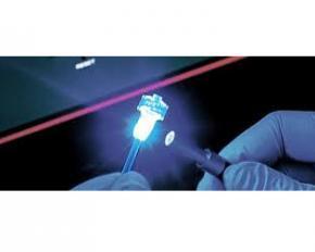 Stylo UV-PEN pour colle à polymérisation